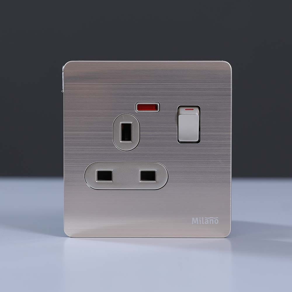 MILANO 13A SOCKET WITH NEON GD _A66_C12_