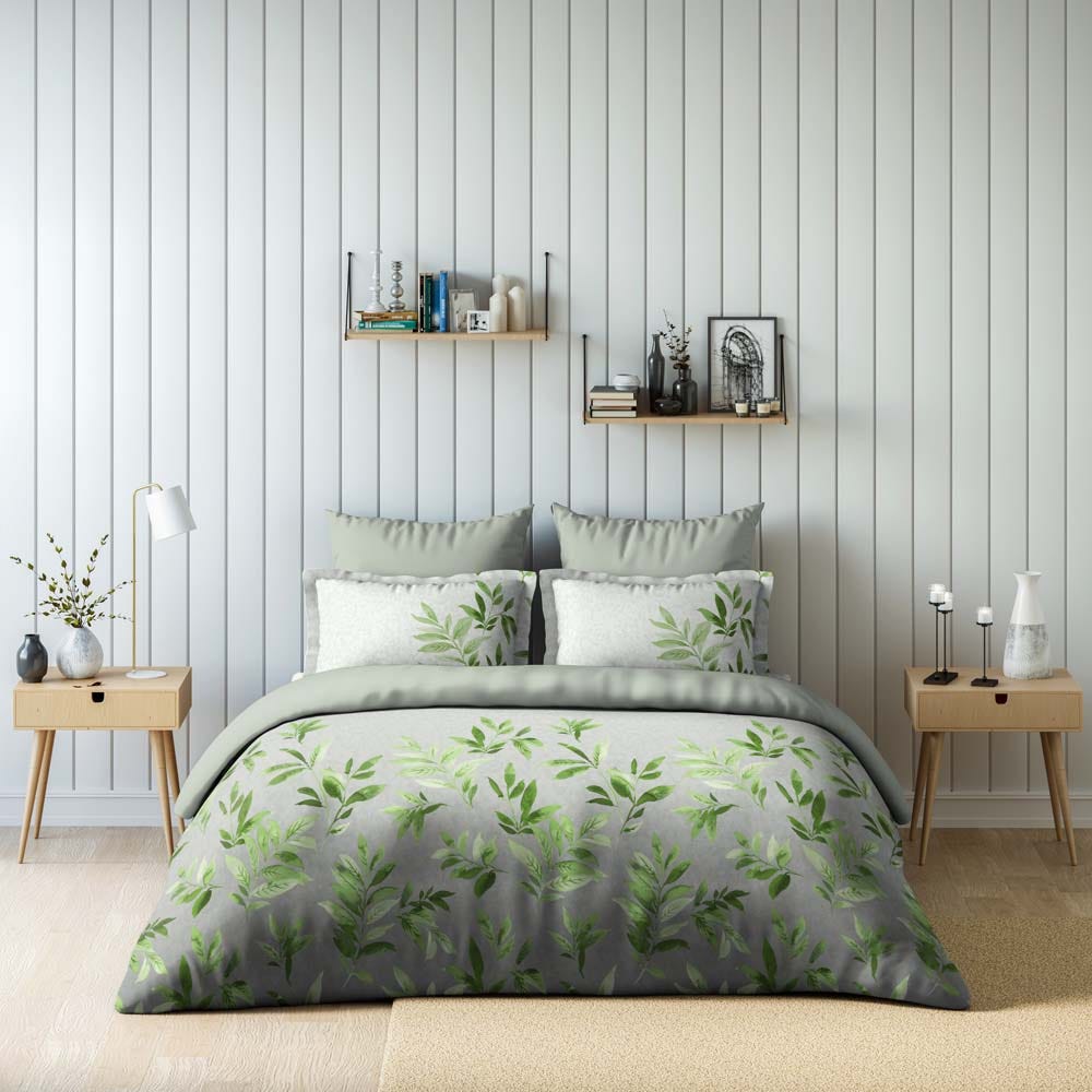 GREEN SERENE Digital Printed 4 Pcs Set(1 Comforter_240x260 CM Plus 1 Fitted_180x200Plus30CMPlus 2 HorW Pillow_50x75CM) LT GREEN GS004